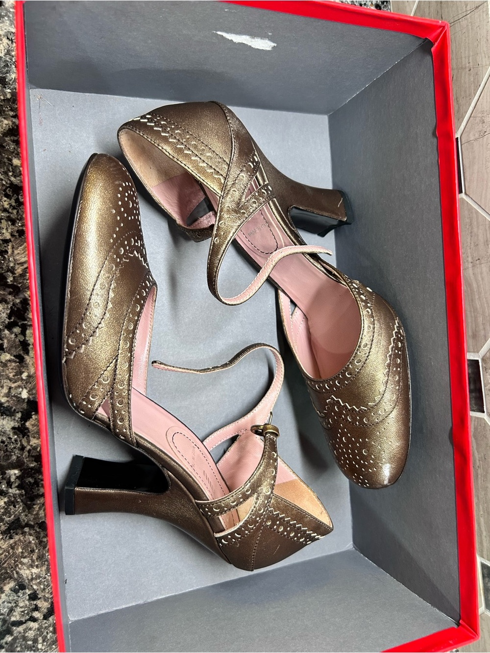 Marc Fisher Leopard Print Pointed Toe Block Heels Size 6.5M - Picture 3 of 11
